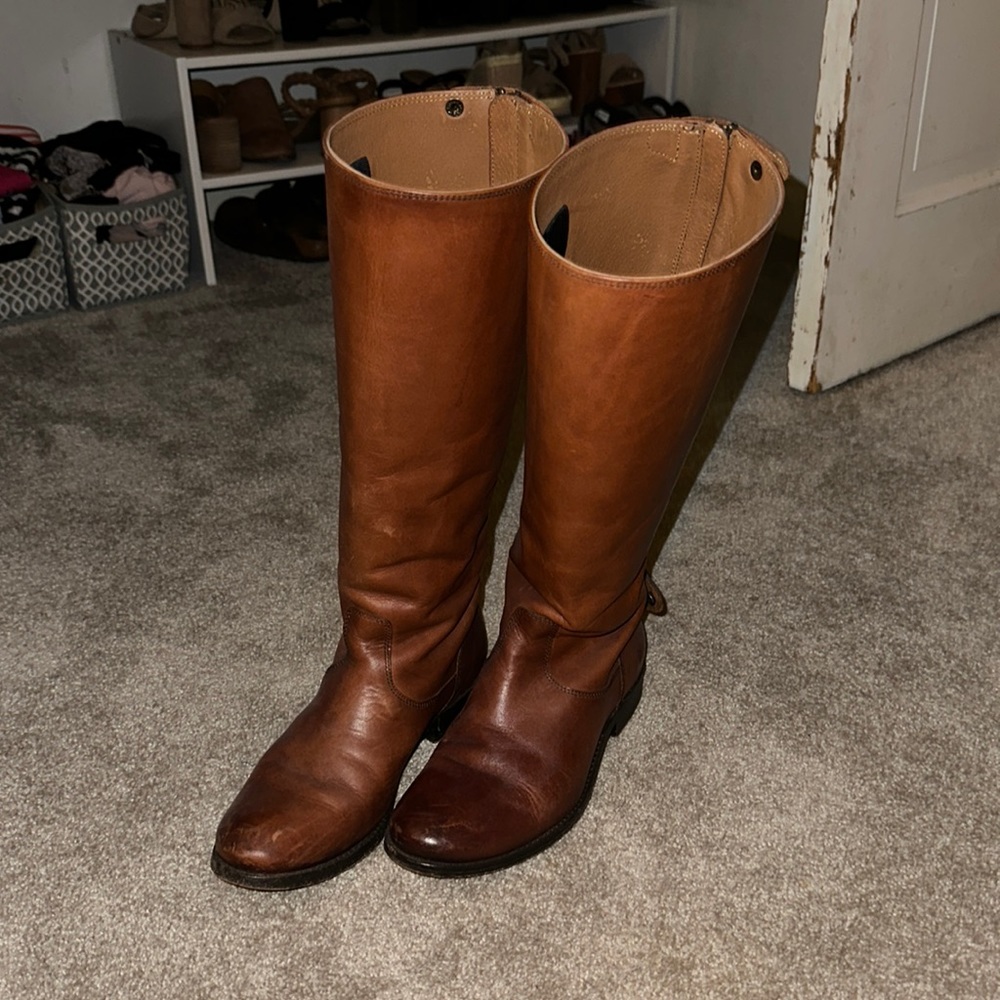 Frye – Melissa Button Back Zip Boot